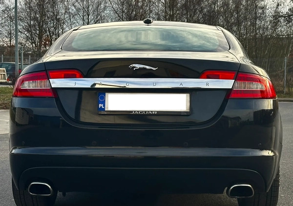 Jaguar XF cena 39900 przebieg: 217000, rok produkcji 2011 z Poznań małe 379